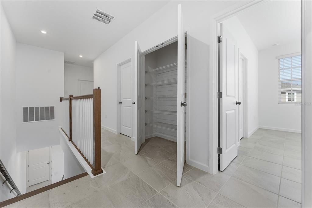 En Renta: $4,950 (3 camas, 2 baños, 1843 Pies cuadrados)