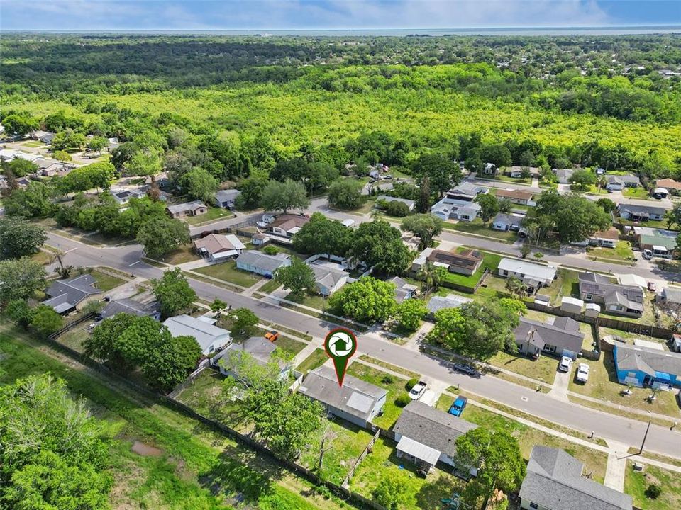 For Sale: $299,900 (3 beds, 2 baths, 1100 Square Feet)