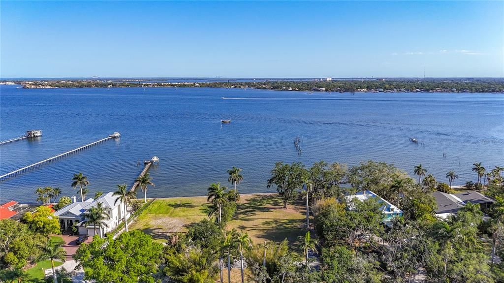 For Sale: $2,200,000 (0.91 acres)