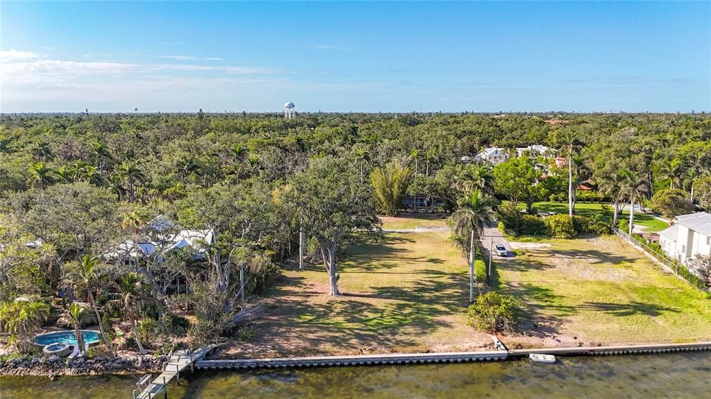 For Sale: $2,200,000 (0.91 acres)