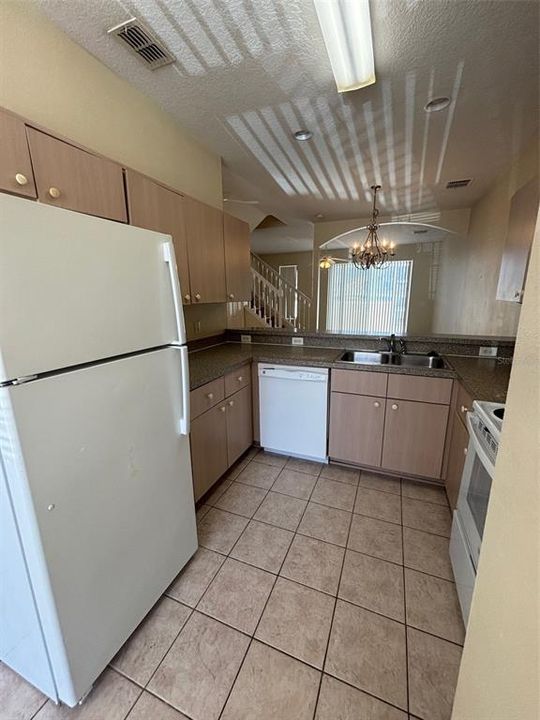 En Renta: $1,795 (3 camas, 2 baños, 1468 Pies cuadrados)