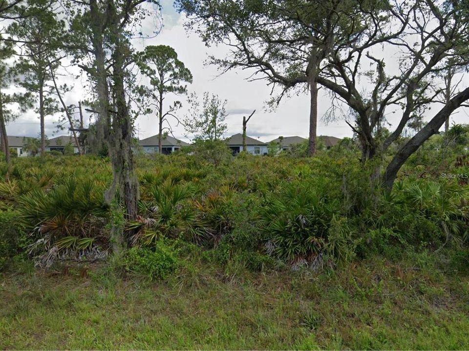 На продажу: $12,900 (0.28 acres)