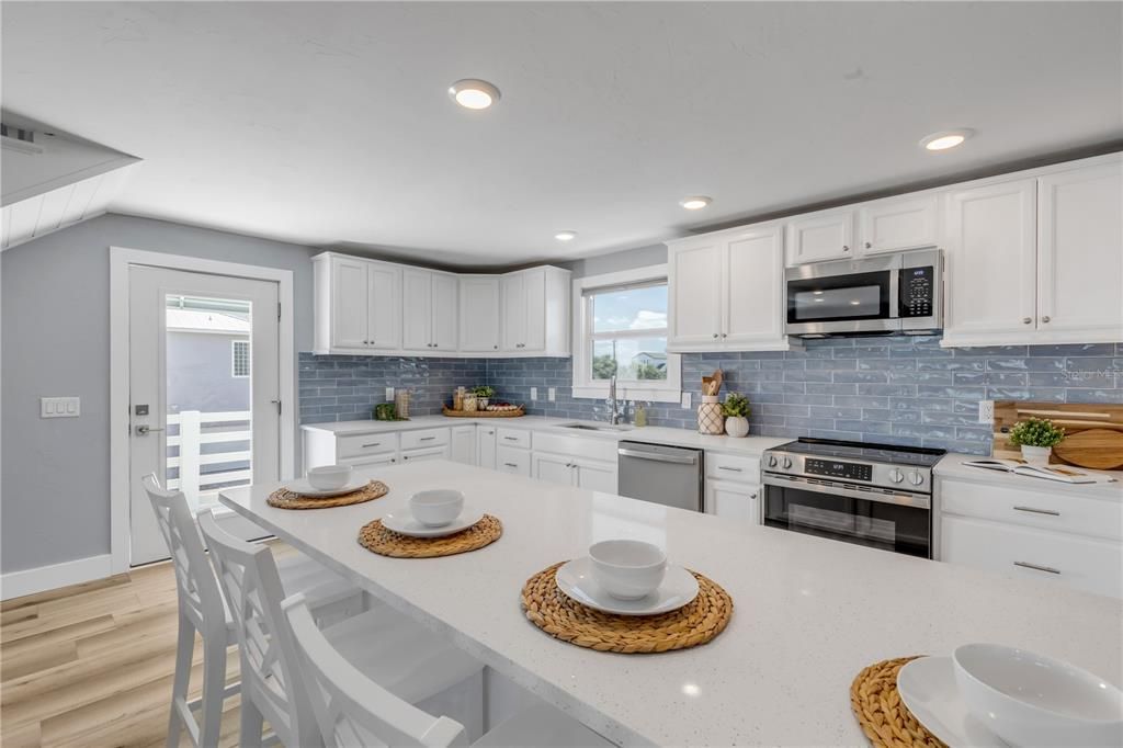En Venta: $1,799,999 (3 camas, 2 baños, 1974 Pies cuadrados)