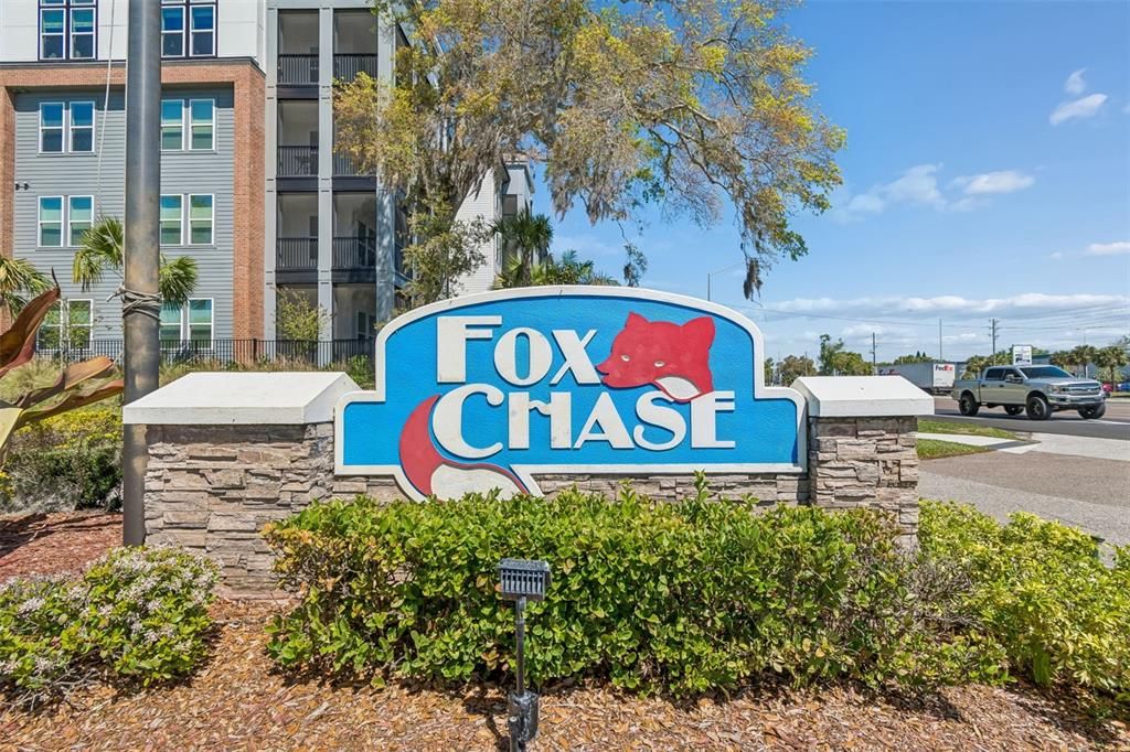 Active With Contract: $1,500 (2 beds, 2 baths, 906 Square Feet)