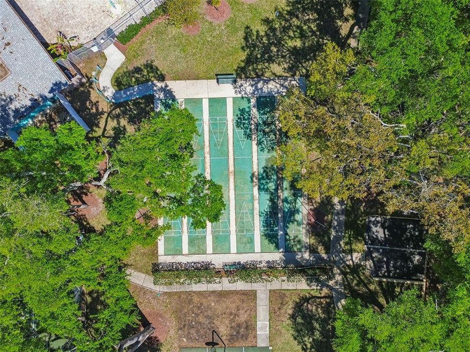 Active With Contract: $1,500 (2 beds, 2 baths, 906 Square Feet)