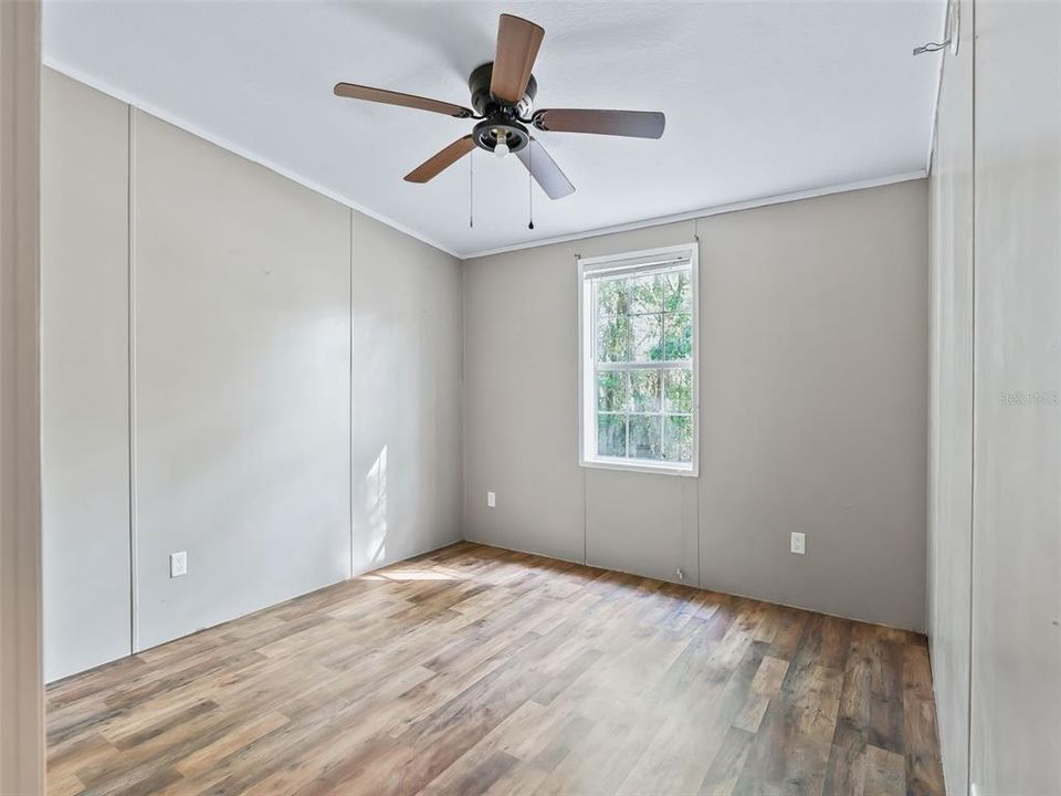 For Sale: $274,900 (3 beds, 2 baths, 1232 Square Feet)