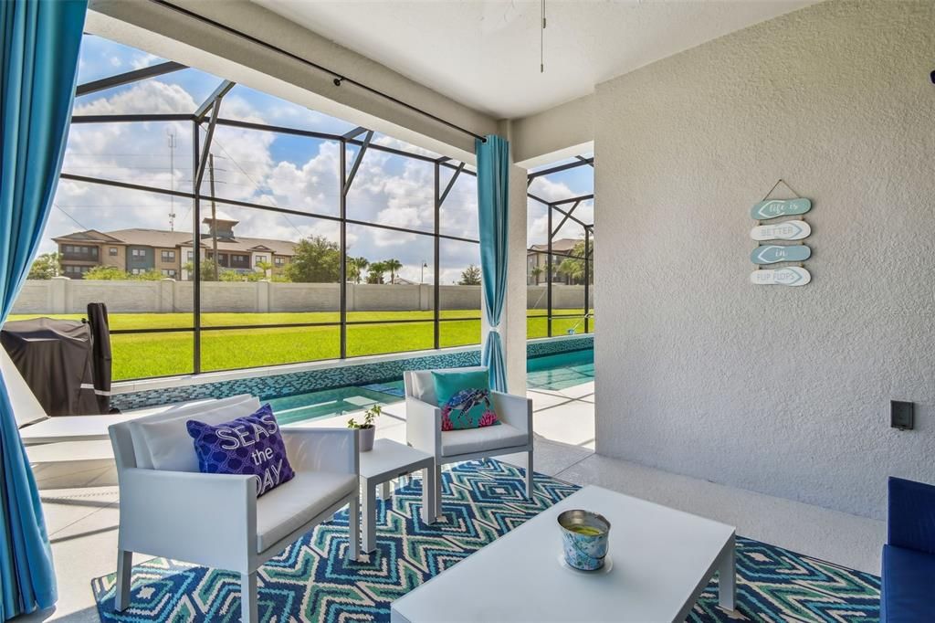 Activo con contrato: $725,000 (4 camas, 4 baños, 2967 Pies cuadrados)