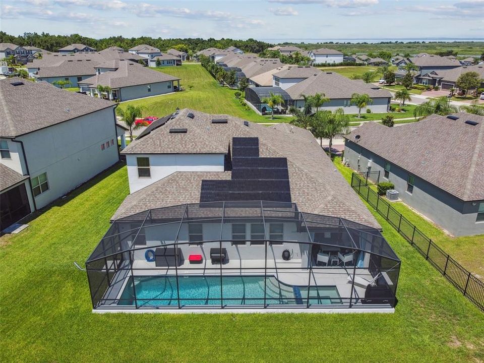 Activo con contrato: $725,000 (4 camas, 4 baños, 2967 Pies cuadrados)