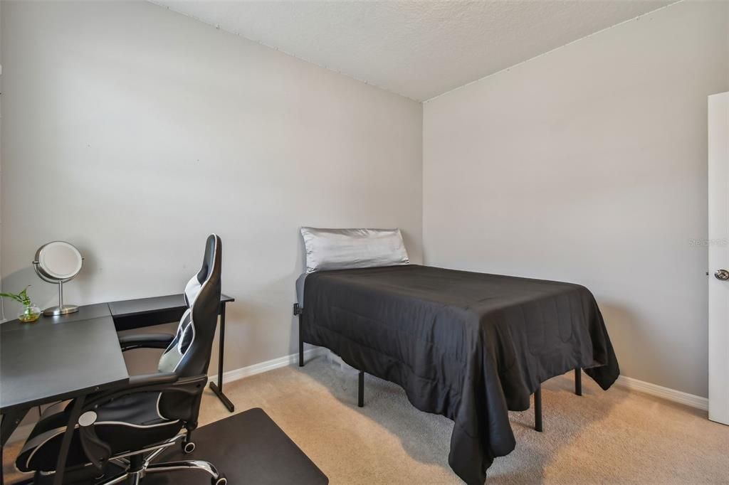 Activo con contrato: $725,000 (4 camas, 4 baños, 2967 Pies cuadrados)