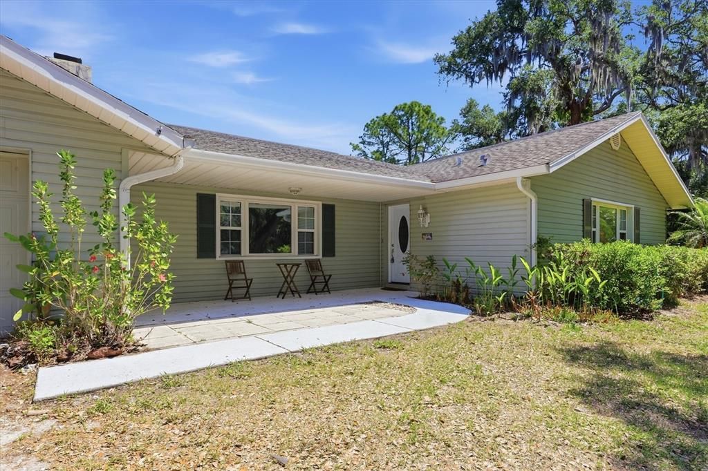 For Sale: $1,250,000 (4 beds, 2 baths, 2129 Square Feet)