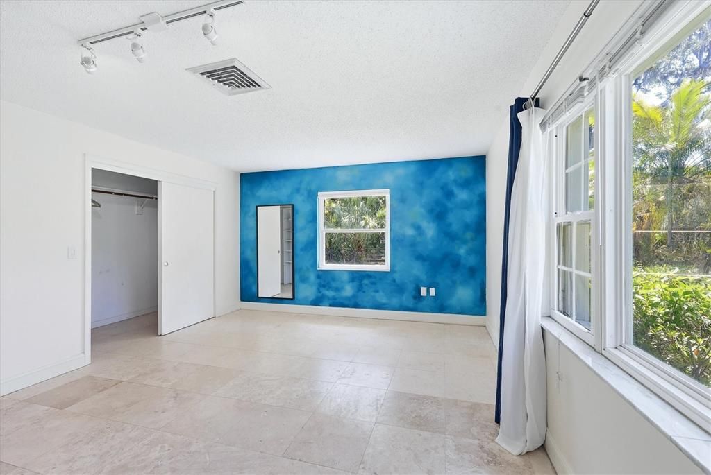 For Sale: $1,250,000 (4 beds, 2 baths, 2129 Square Feet)