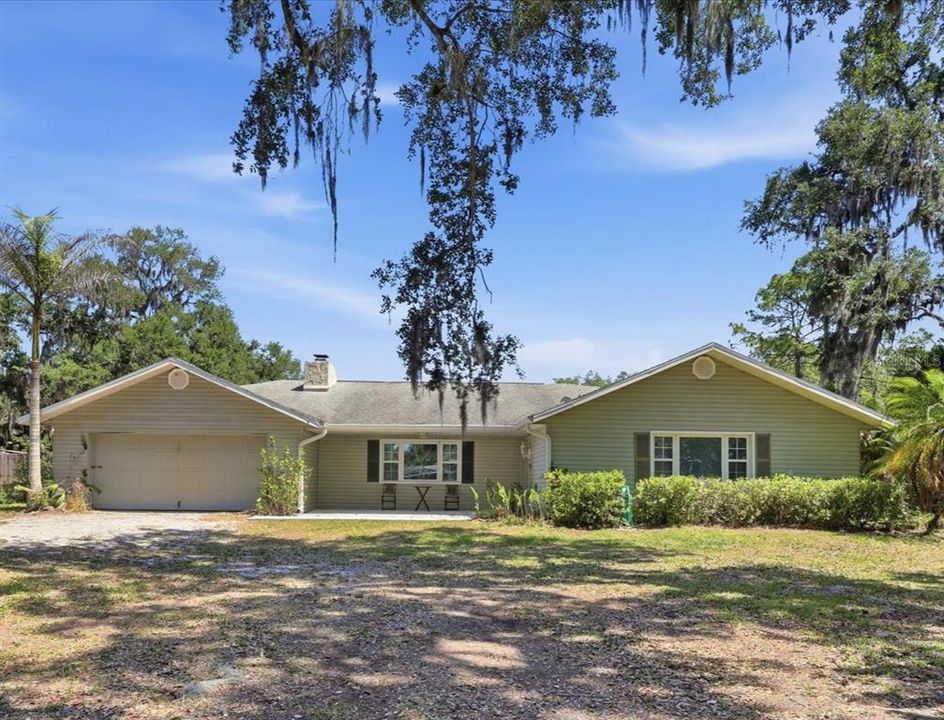 For Sale: $1,250,000 (4 beds, 2 baths, 2129 Square Feet)