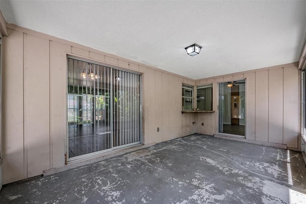 For Sale: $392,500 (3 beds, 2 baths, 1614 Square Feet)