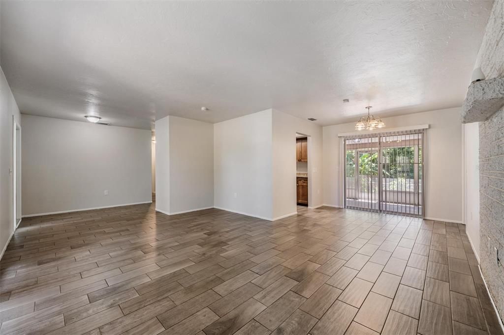 For Sale: $392,500 (3 beds, 2 baths, 1614 Square Feet)