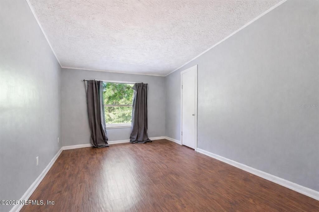 For Sale: $289,000 (3 beds, 2 baths, 1488 Square Feet)