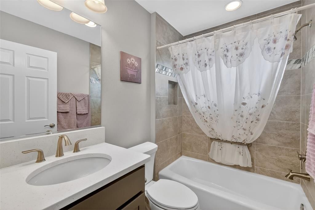 En Venta: $625,000 (4 camas, 3 baños, 2296 Pies cuadrados)