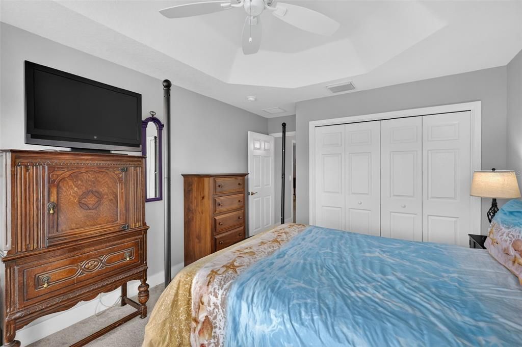En Venta: $625,000 (4 camas, 3 baños, 2296 Pies cuadrados)