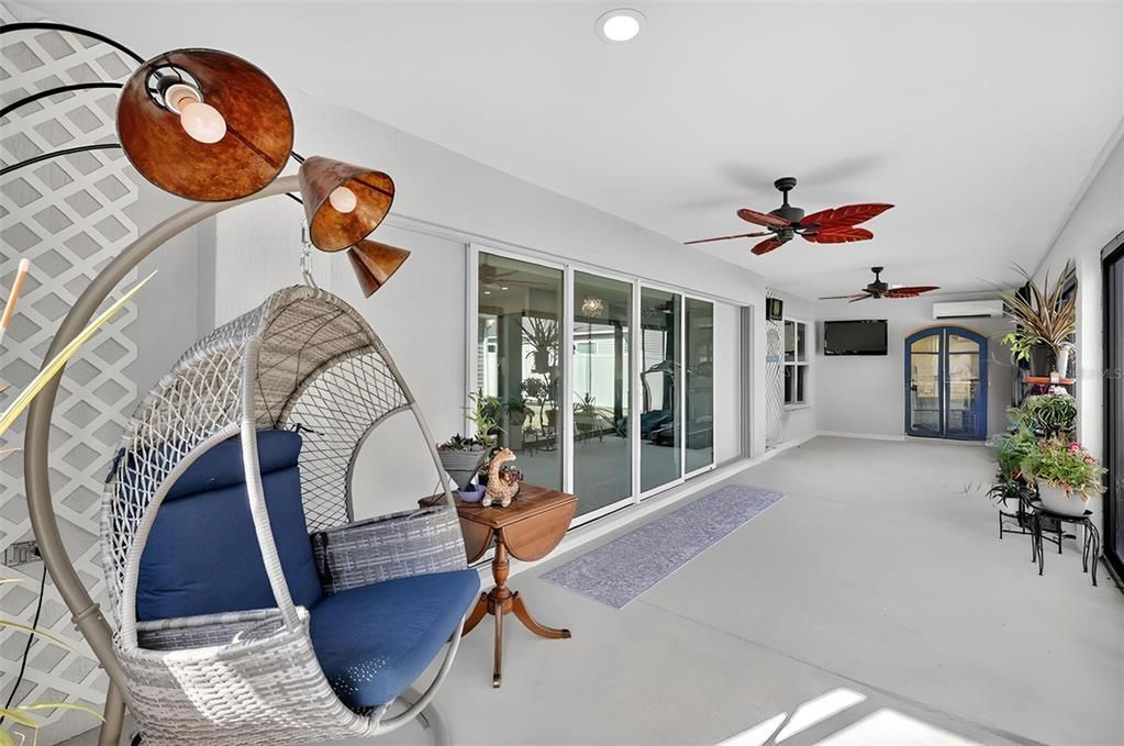 En Venta: $625,000 (4 camas, 3 baños, 2296 Pies cuadrados)