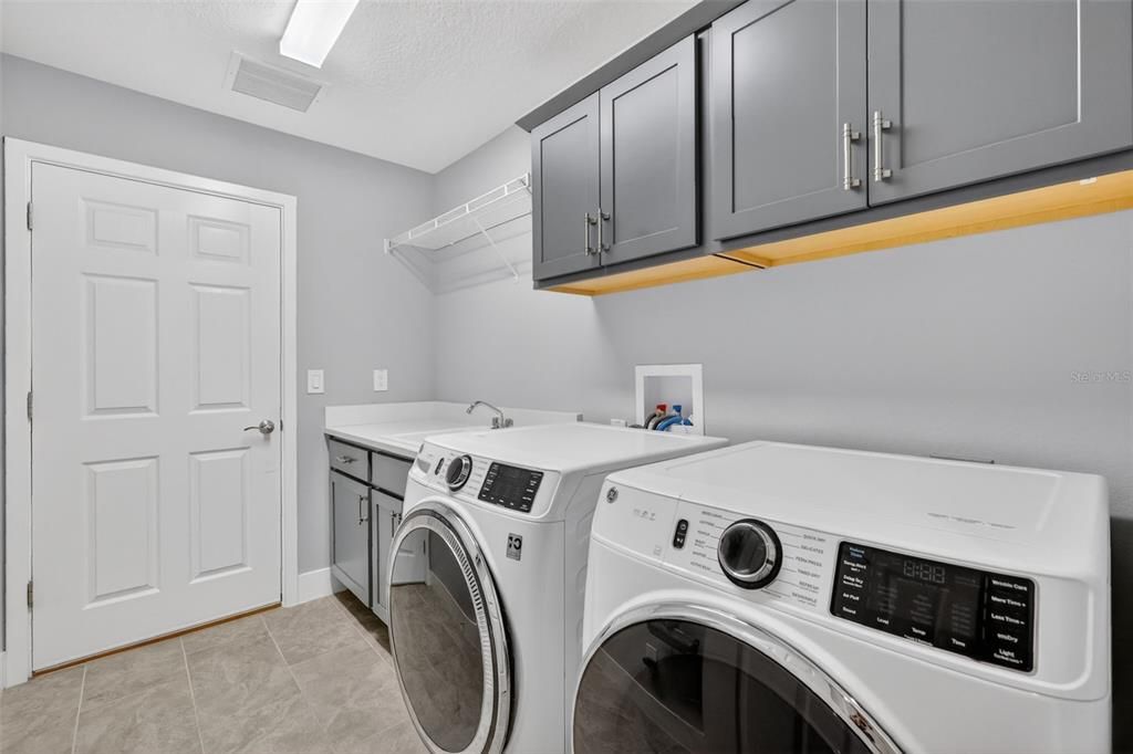 En Venta: $625,000 (4 camas, 3 baños, 2296 Pies cuadrados)