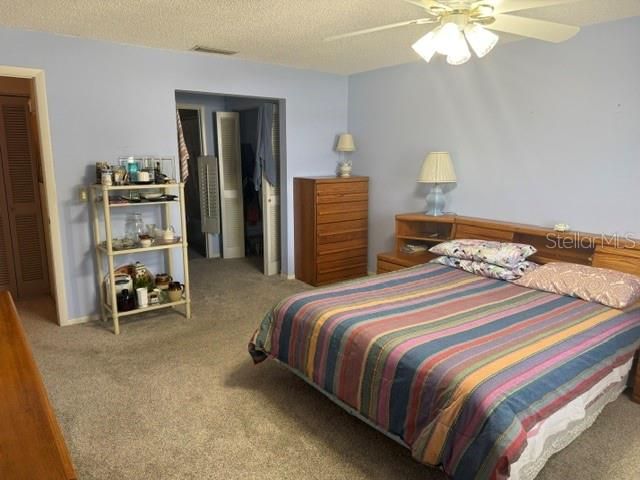 For Sale: $200,000 (2 beds, 2 baths, 1375 Square Feet)