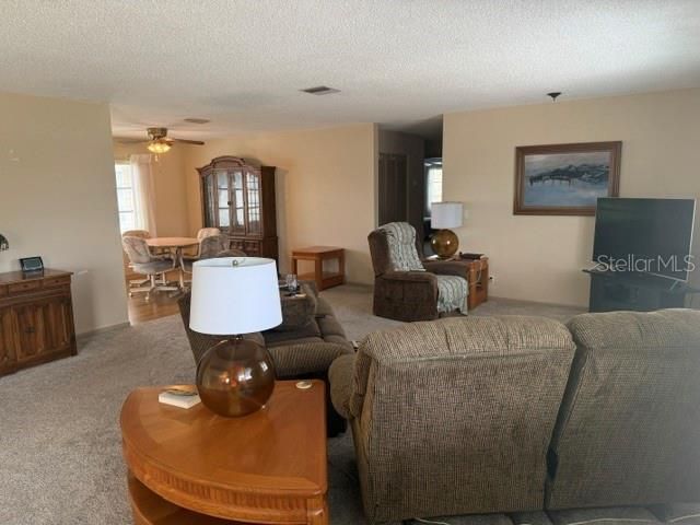 For Sale: $200,000 (2 beds, 2 baths, 1375 Square Feet)