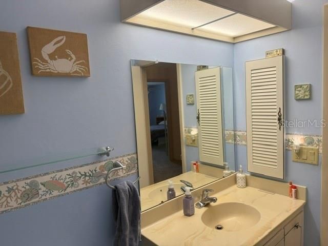 For Sale: $200,000 (2 beds, 2 baths, 1375 Square Feet)