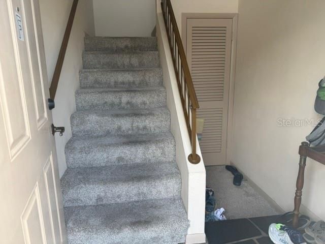 For Sale: $200,000 (2 beds, 2 baths, 1375 Square Feet)