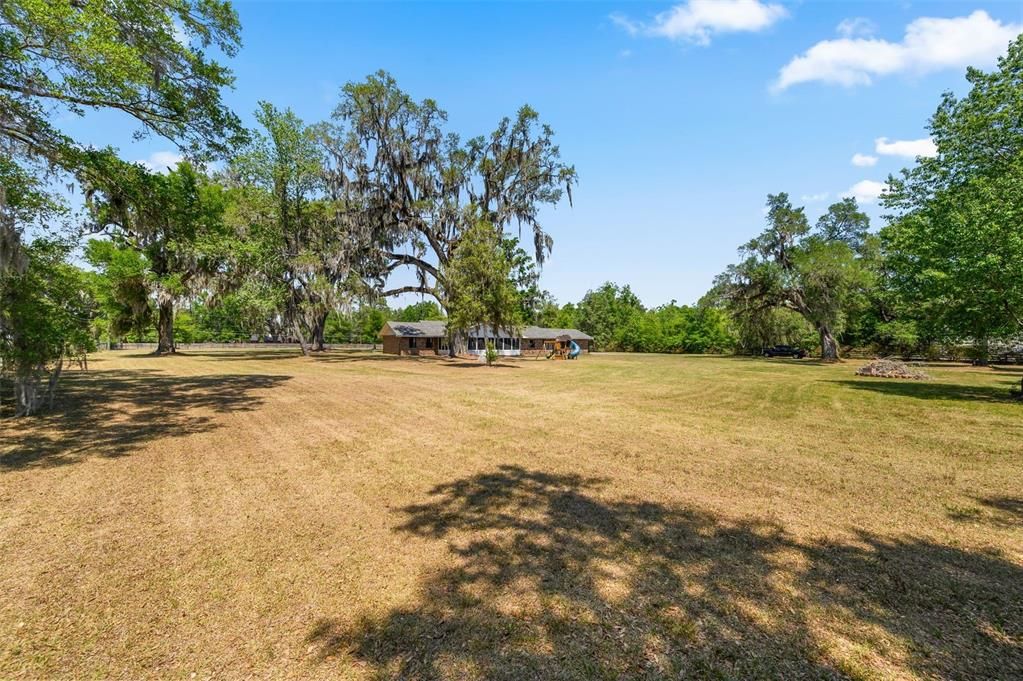 Active With Contract: $649,900 (3 beds, 2 baths, 2475 Square Feet)