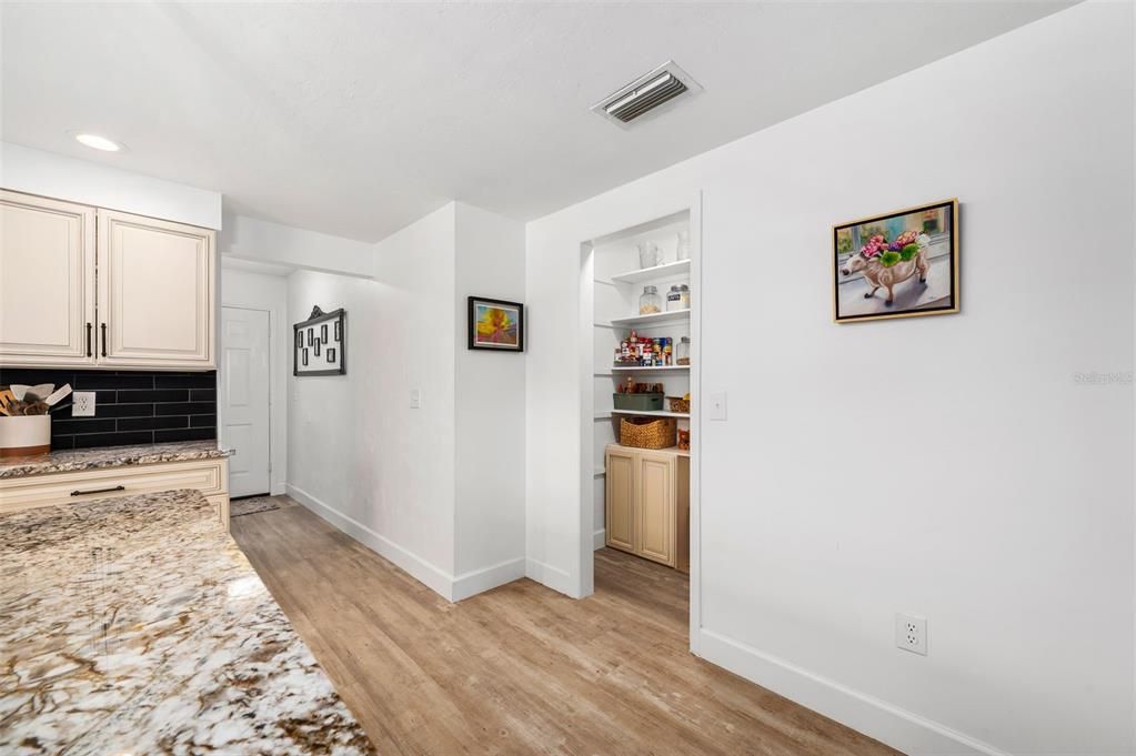 Active With Contract: $649,900 (3 beds, 2 baths, 2475 Square Feet)