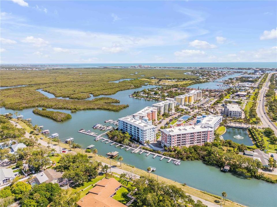 Active With Contract: $649,900 (3 beds, 2 baths, 1773 Square Feet)