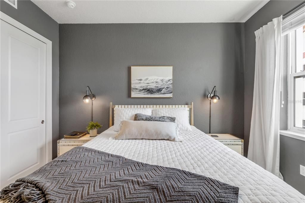 Active With Contract: $649,900 (3 beds, 2 baths, 1773 Square Feet)
