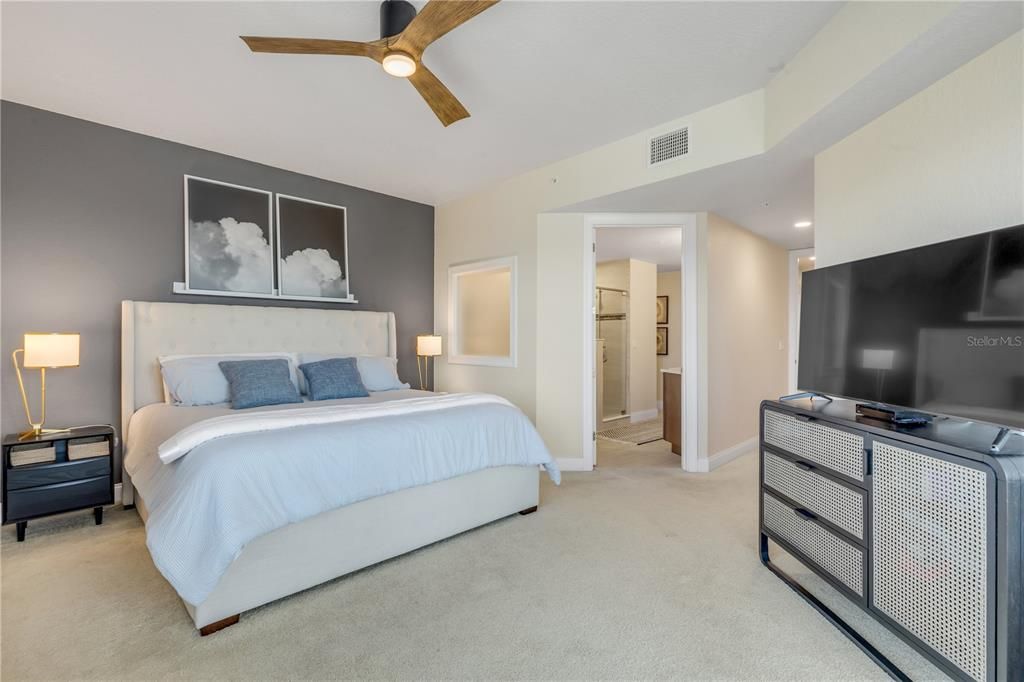 Active With Contract: $649,900 (3 beds, 2 baths, 1773 Square Feet)