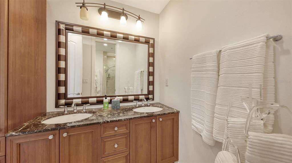 For Rent: $4,800 (2 beds, 3 baths, 2093 Square Feet)