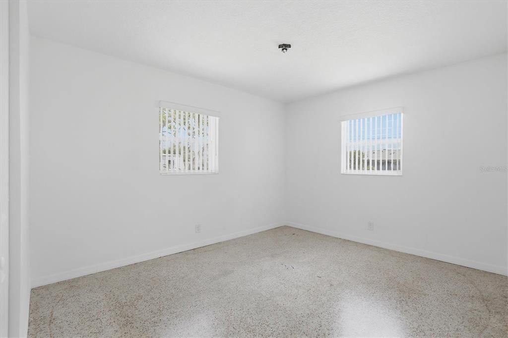 For Sale: $475,000 (3 beds, 2 baths, 1947 Square Feet)