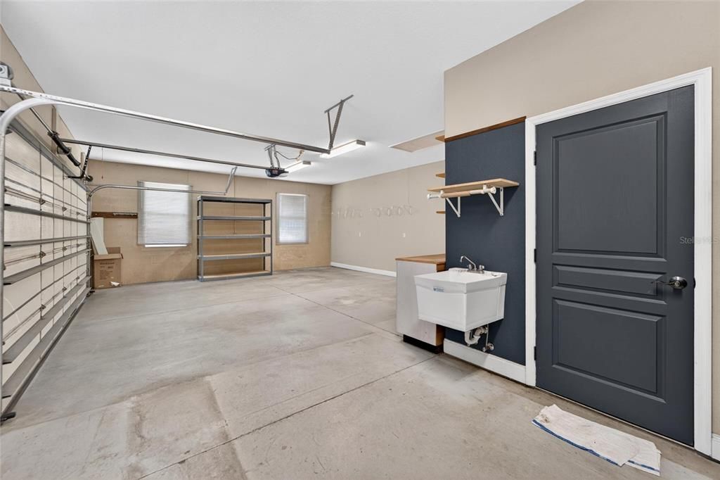 For Sale: $499,000 (3 beds, 2 baths, 2320 Square Feet)