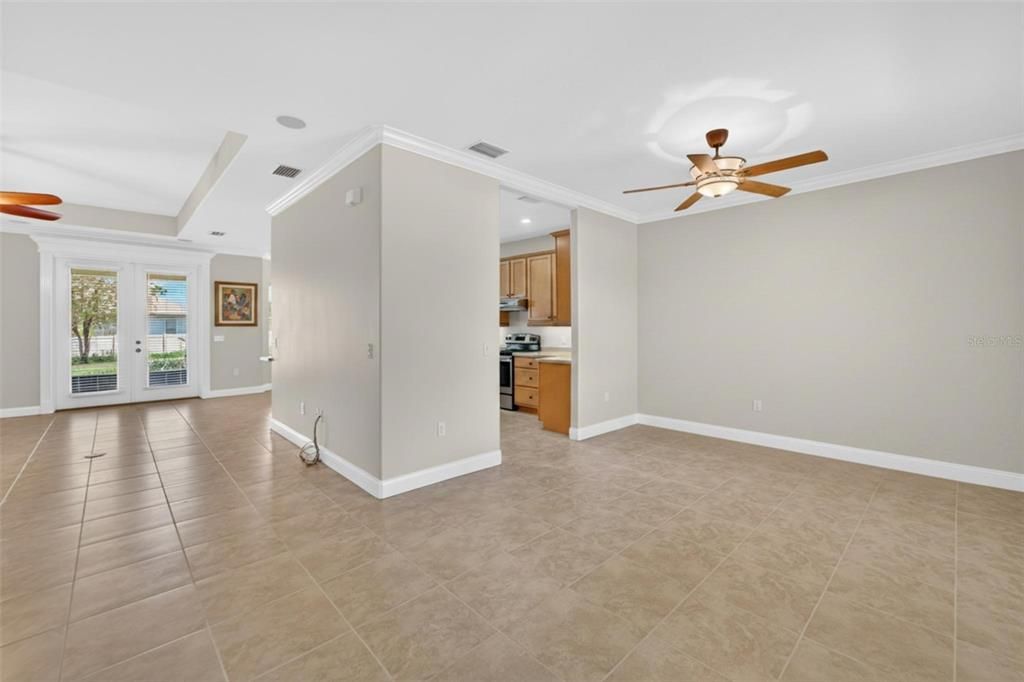 For Sale: $499,000 (3 beds, 2 baths, 2320 Square Feet)