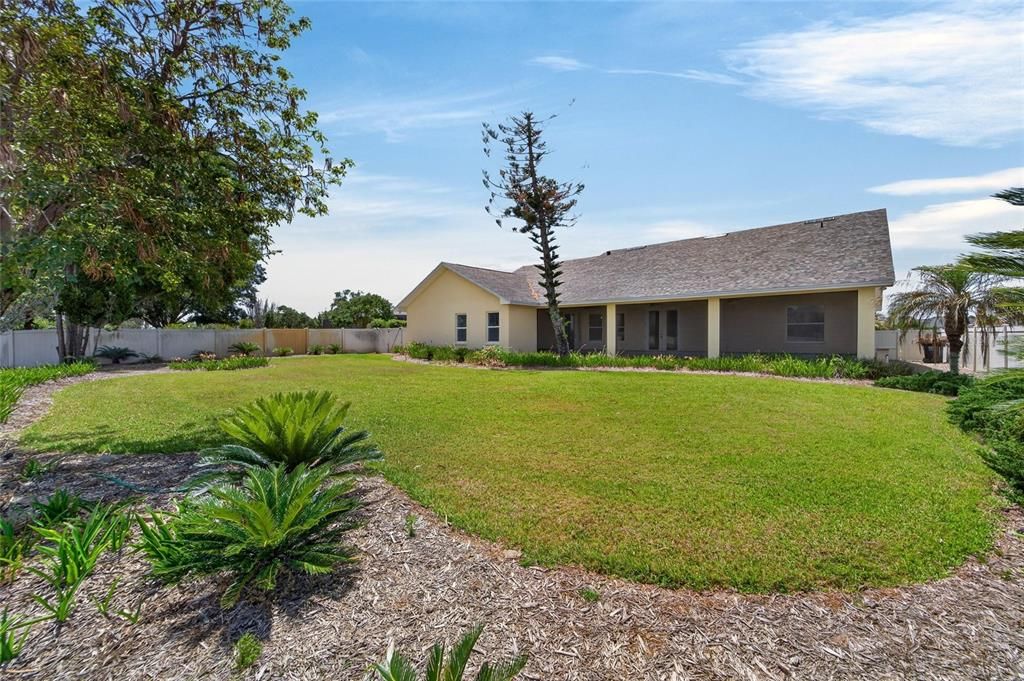 For Sale: $499,000 (3 beds, 2 baths, 2320 Square Feet)