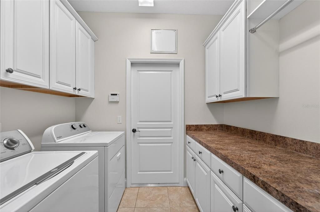 For Sale: $499,000 (3 beds, 2 baths, 2320 Square Feet)
