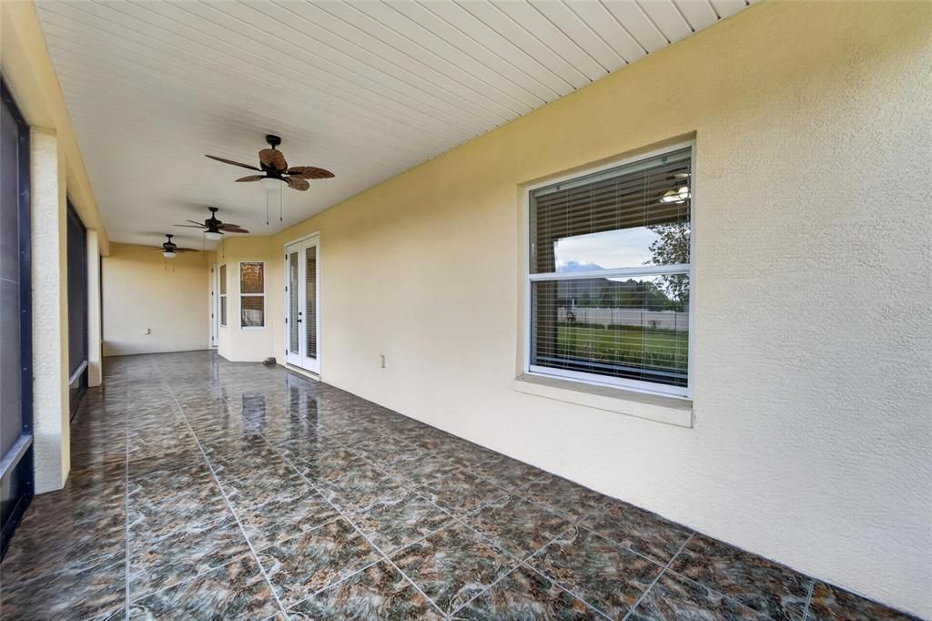 For Sale: $499,000 (3 beds, 2 baths, 2320 Square Feet)