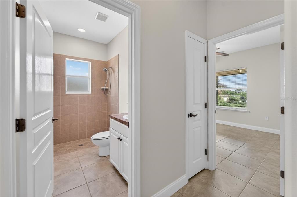 For Sale: $499,000 (3 beds, 2 baths, 2320 Square Feet)