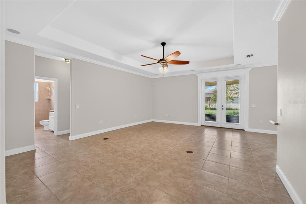 For Sale: $499,000 (3 beds, 2 baths, 2320 Square Feet)