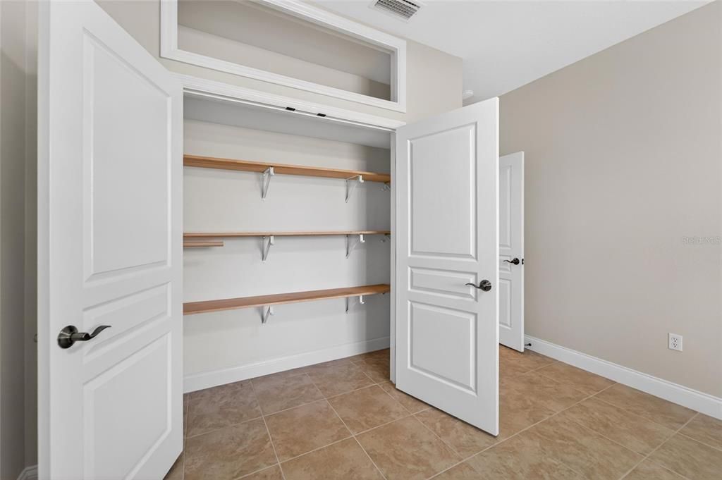 For Sale: $499,000 (3 beds, 2 baths, 2320 Square Feet)