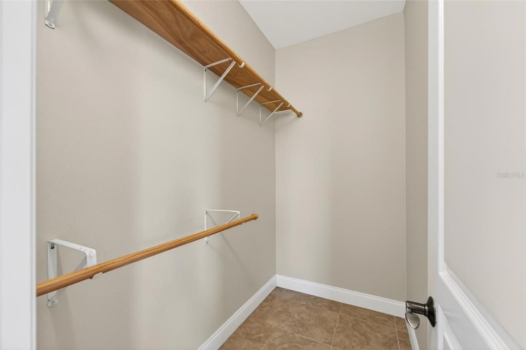 For Sale: $499,000 (3 beds, 2 baths, 2320 Square Feet)