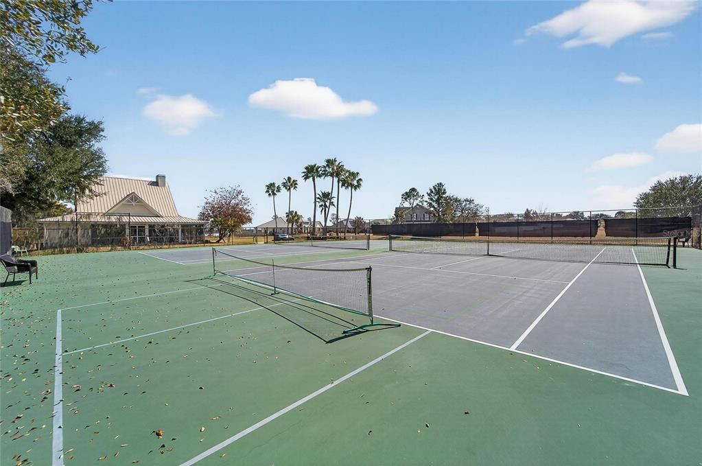For Sale: $499,000 (3 beds, 2 baths, 2320 Square Feet)