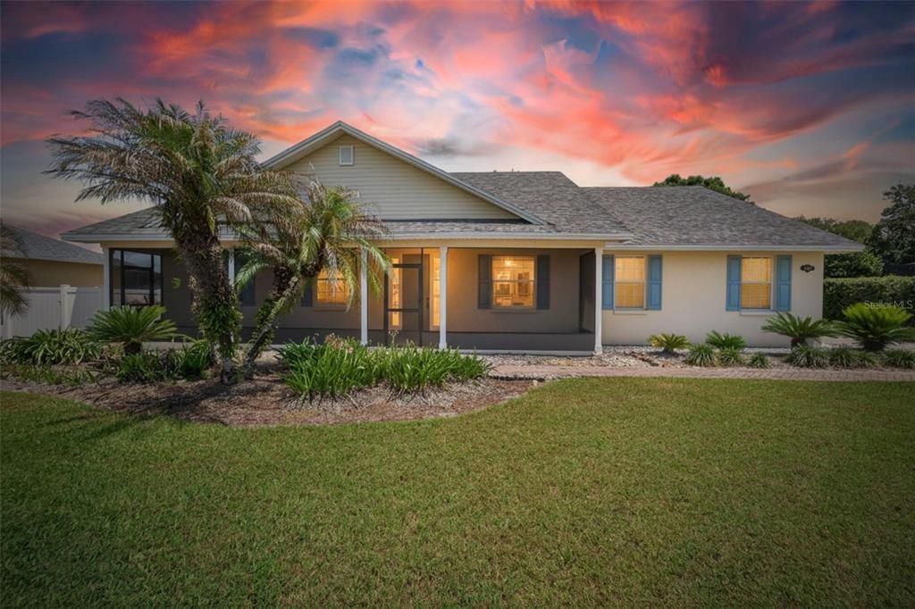 For Sale: $499,000 (3 beds, 2 baths, 2320 Square Feet)