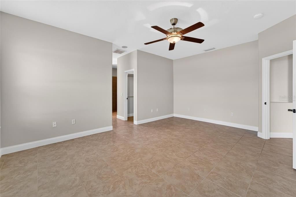 For Sale: $499,000 (3 beds, 2 baths, 2320 Square Feet)