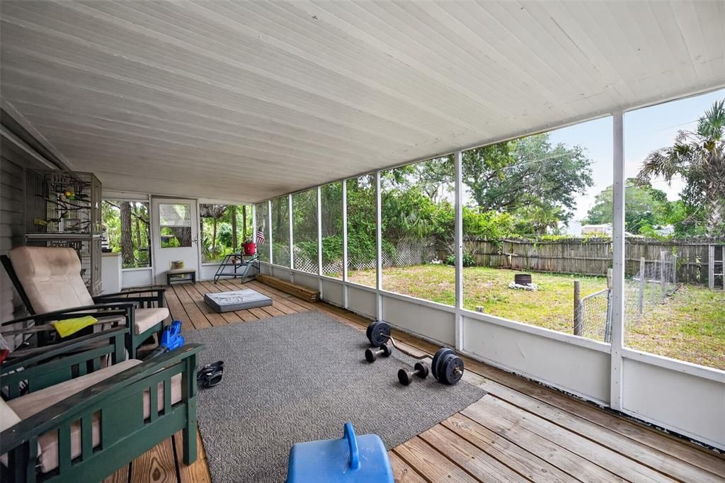 For Sale: $230,000 (3 beds, 2 baths, 1352 Square Feet)