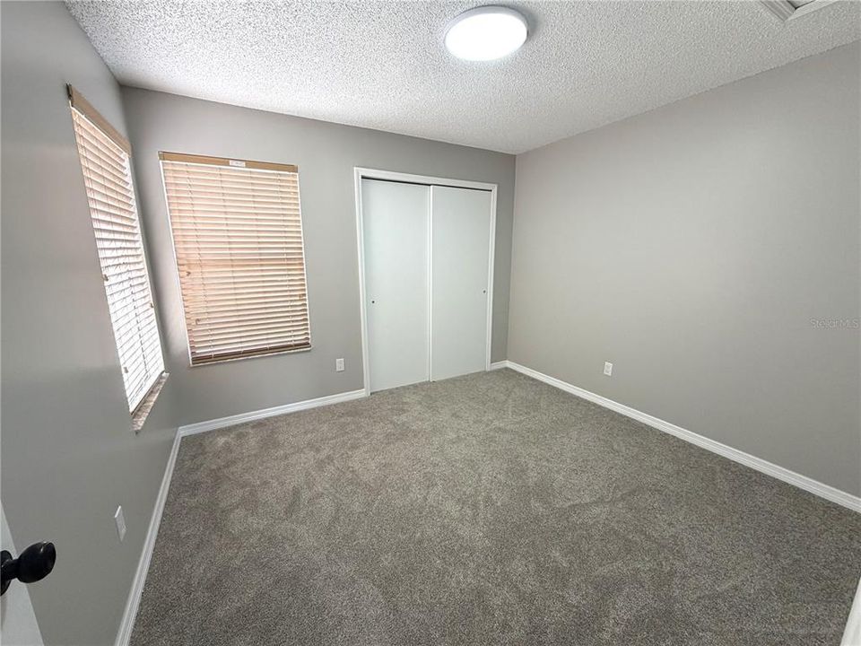 Active With Contract: $249,900 (3 beds, 2 baths, 1471 Square Feet)