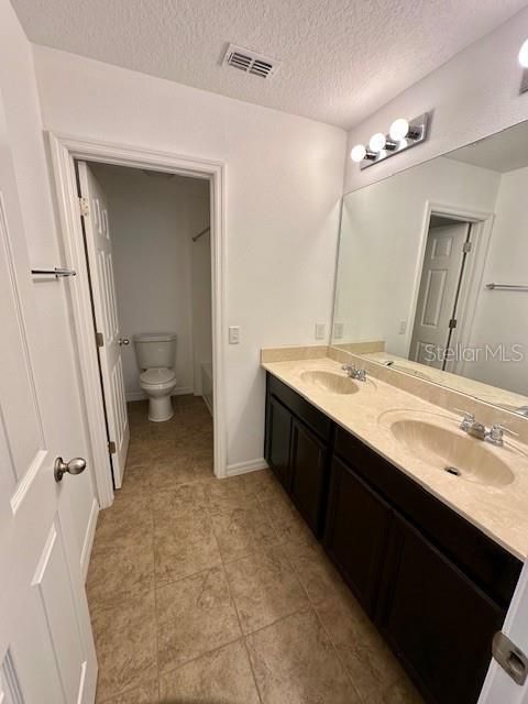 For Rent: $2,850 (4 beds, 2 baths, 1890 Square Feet)