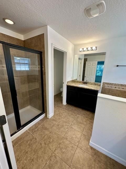 For Rent: $2,850 (4 beds, 2 baths, 1890 Square Feet)